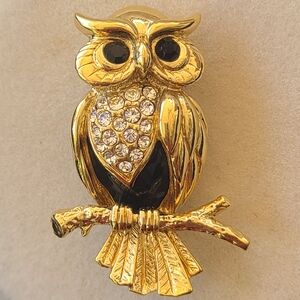 Swarovski Owl Brooch- Great Condition